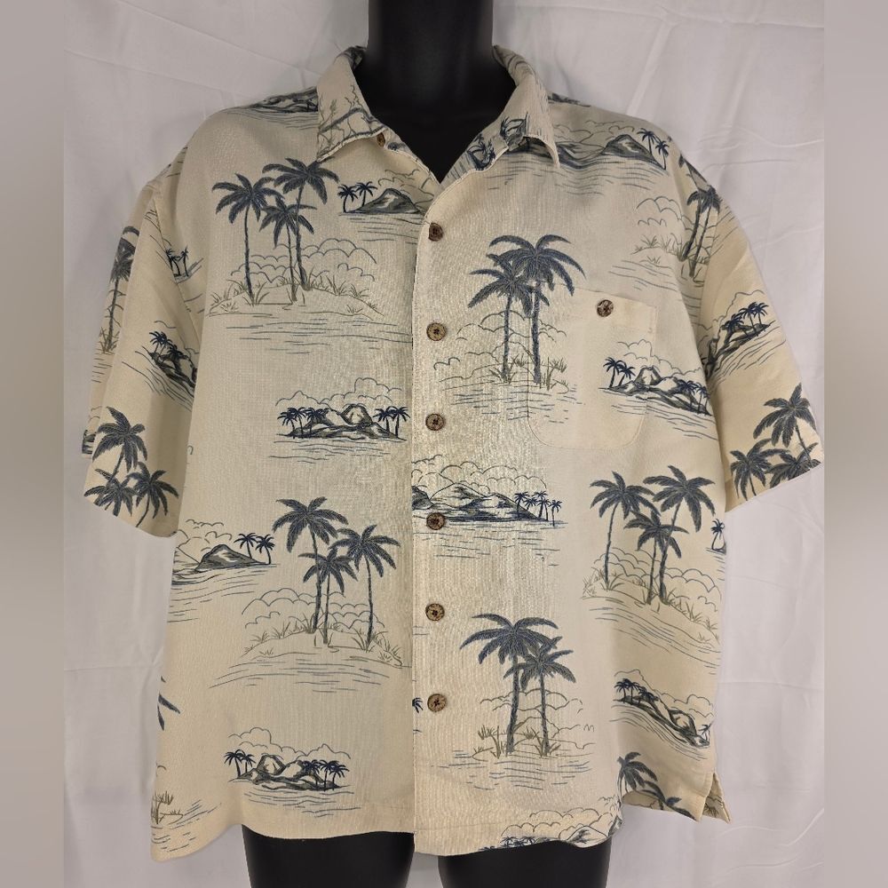 St. John's Bay Island Style Men's Button Down Hawaiian Shirt Size XL F-0167